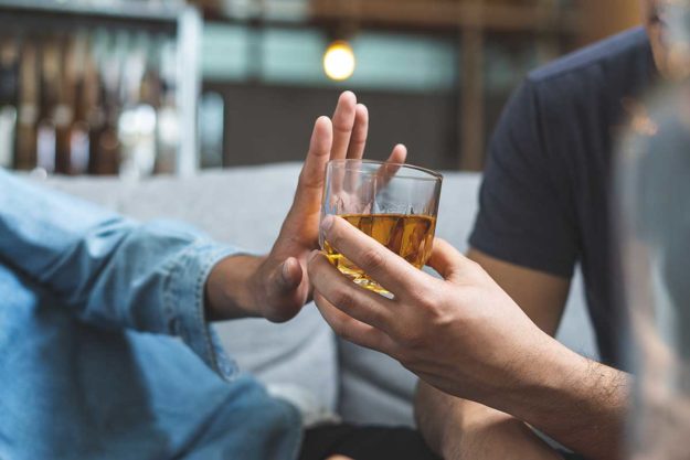 4-Signs-You-Need-Alcohol-Rehab-Treatment individual in need of alcohol rehab