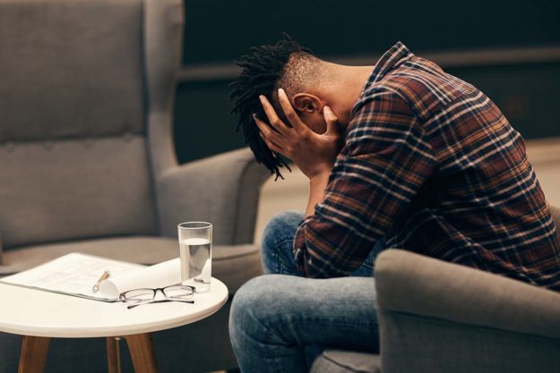 man showing signs of needing drug abuse treatment